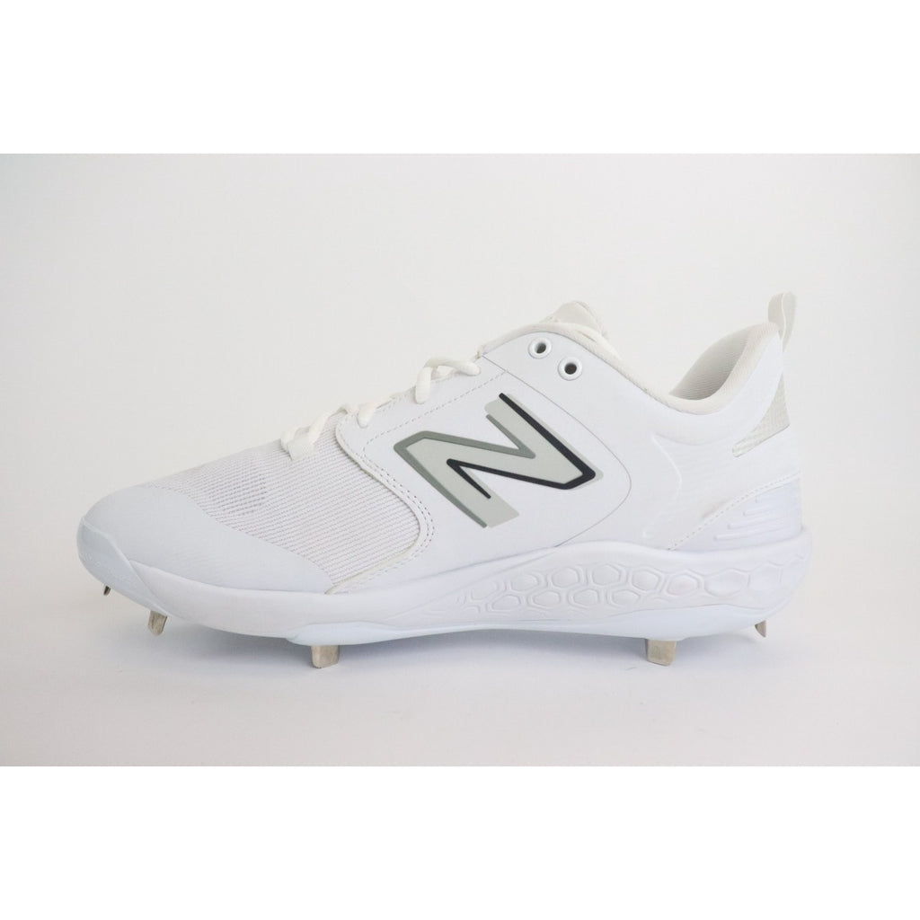 New Balance Fresh Foam Cleats X 3000 V6 Metal White SIZE Men's 16 Women's 17.5