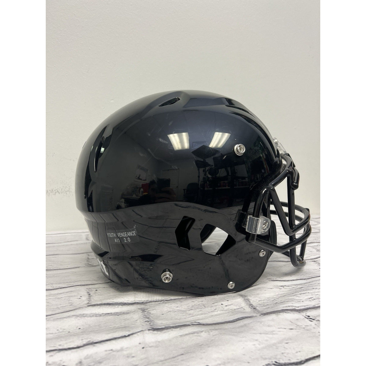 Schutt Vengeance A11 2.0 Youth Medium Football Helmet Black NEW Read INV#59