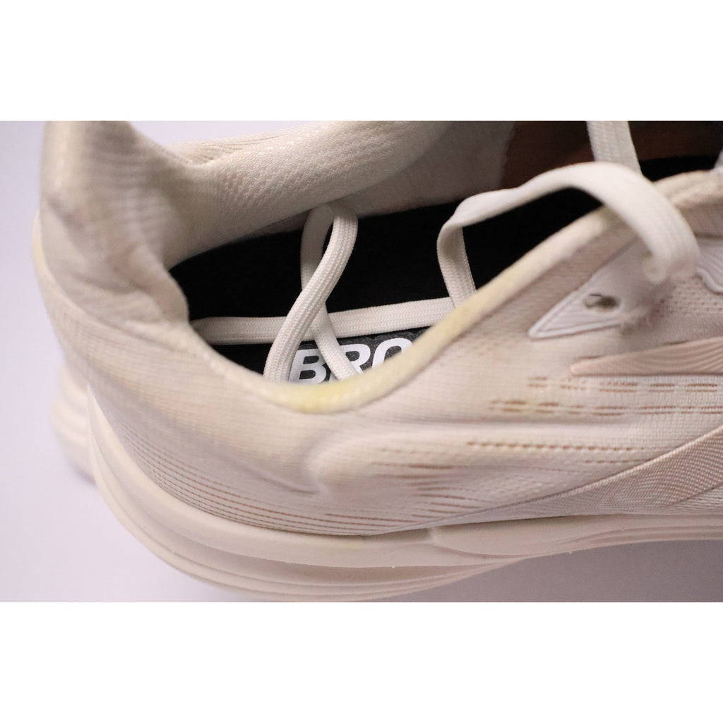 Brooks Women's Revel 8 Comfort Size US 9.5 New Read #180