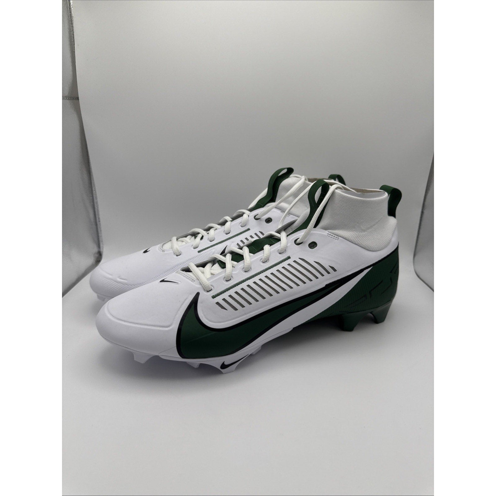 Nike Men’s Vapor Edge Pro 360 2 Mid Football Cleats Green Size 15 FJ1581-130