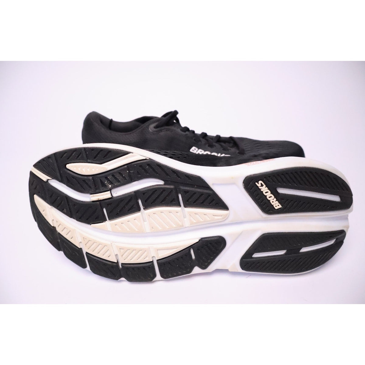 Brooks Ghost Max 3 Sneaker Women's Size 10 B Black Running Shoes Excellent #189