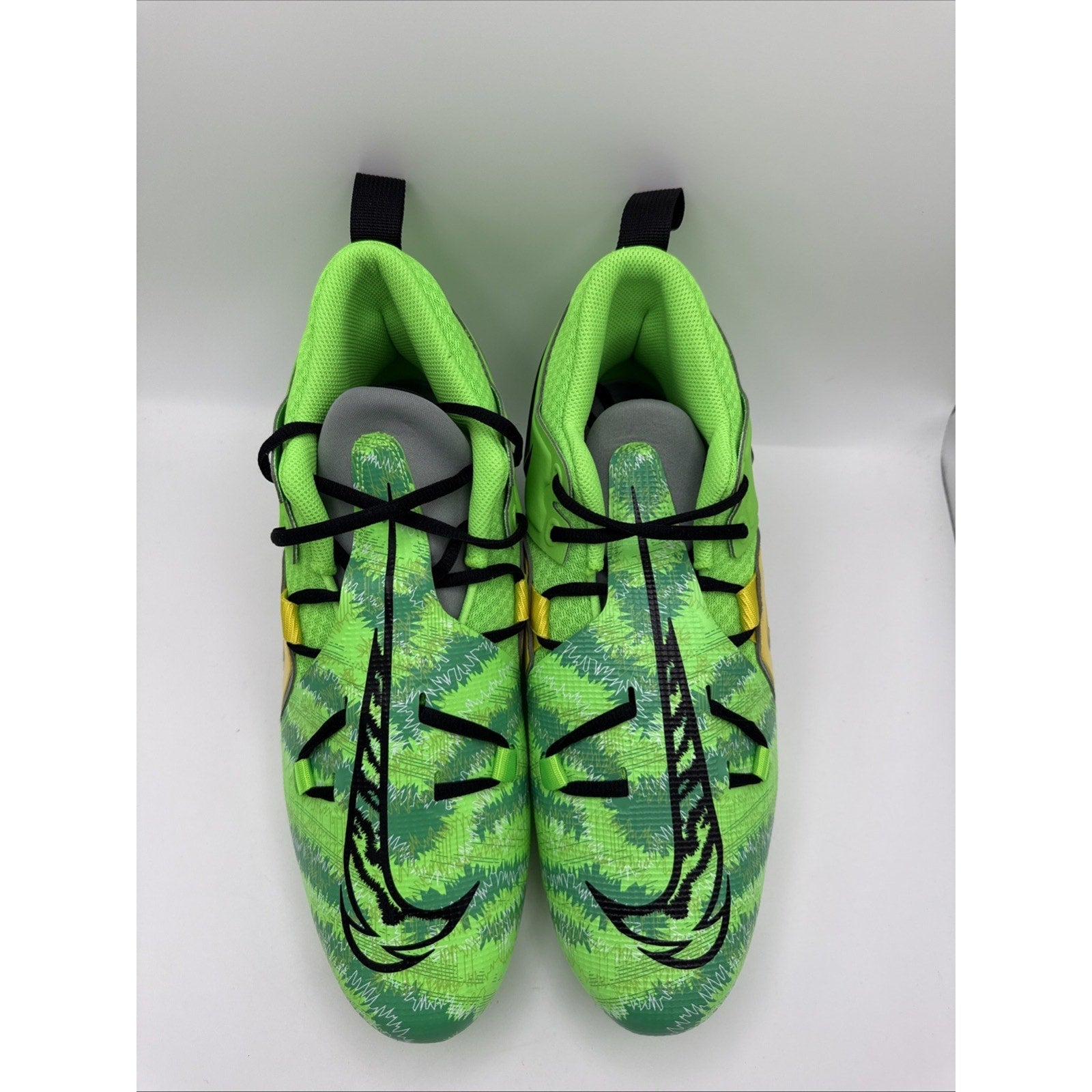 Mens Size 11.5 Nike Alpha Menace Pro 3 Football Cleats FB8442-303 Yellow Green