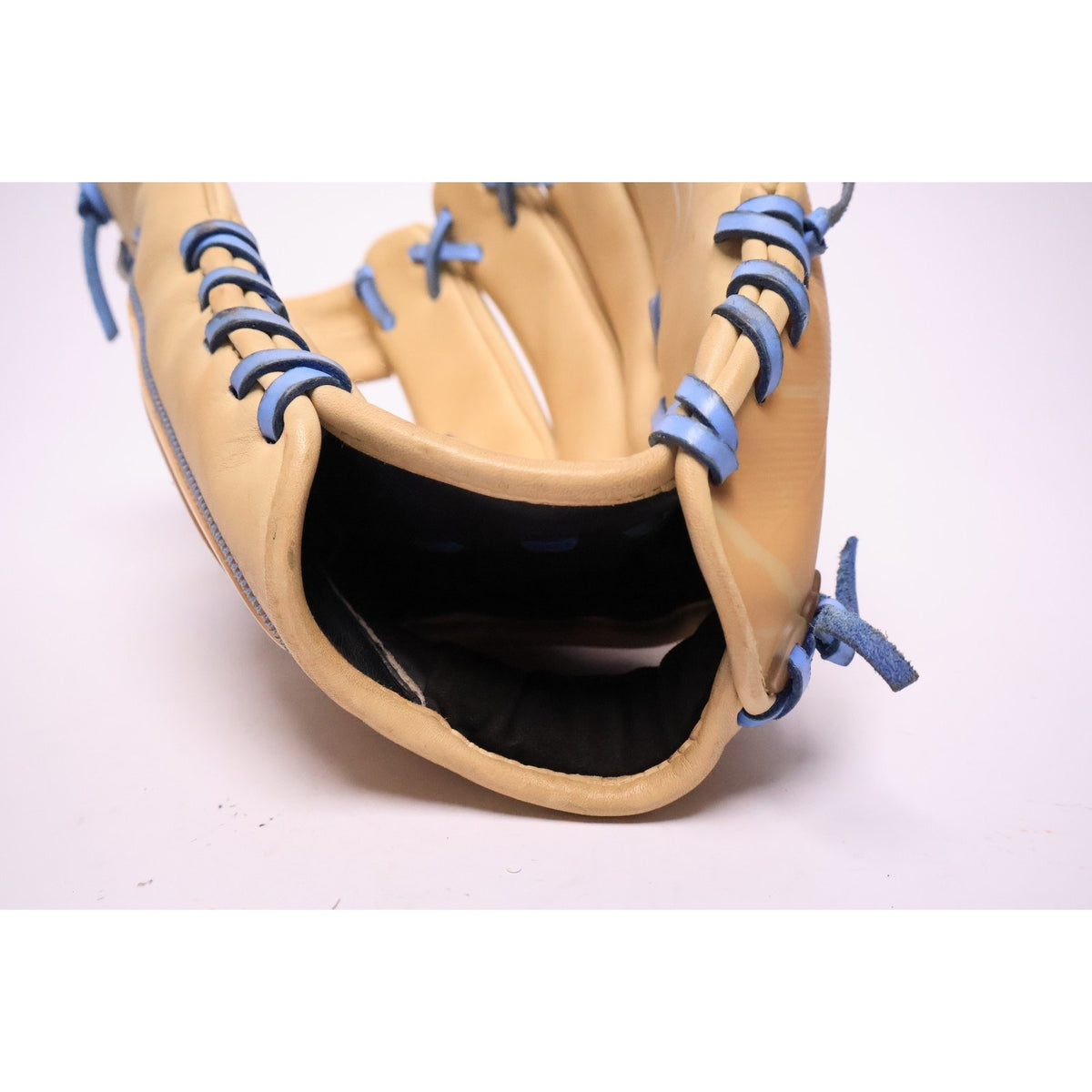 Nike Vapor Elite 11.5” Right Hand Throw Leather Baseball/Softball Glove Tan READ