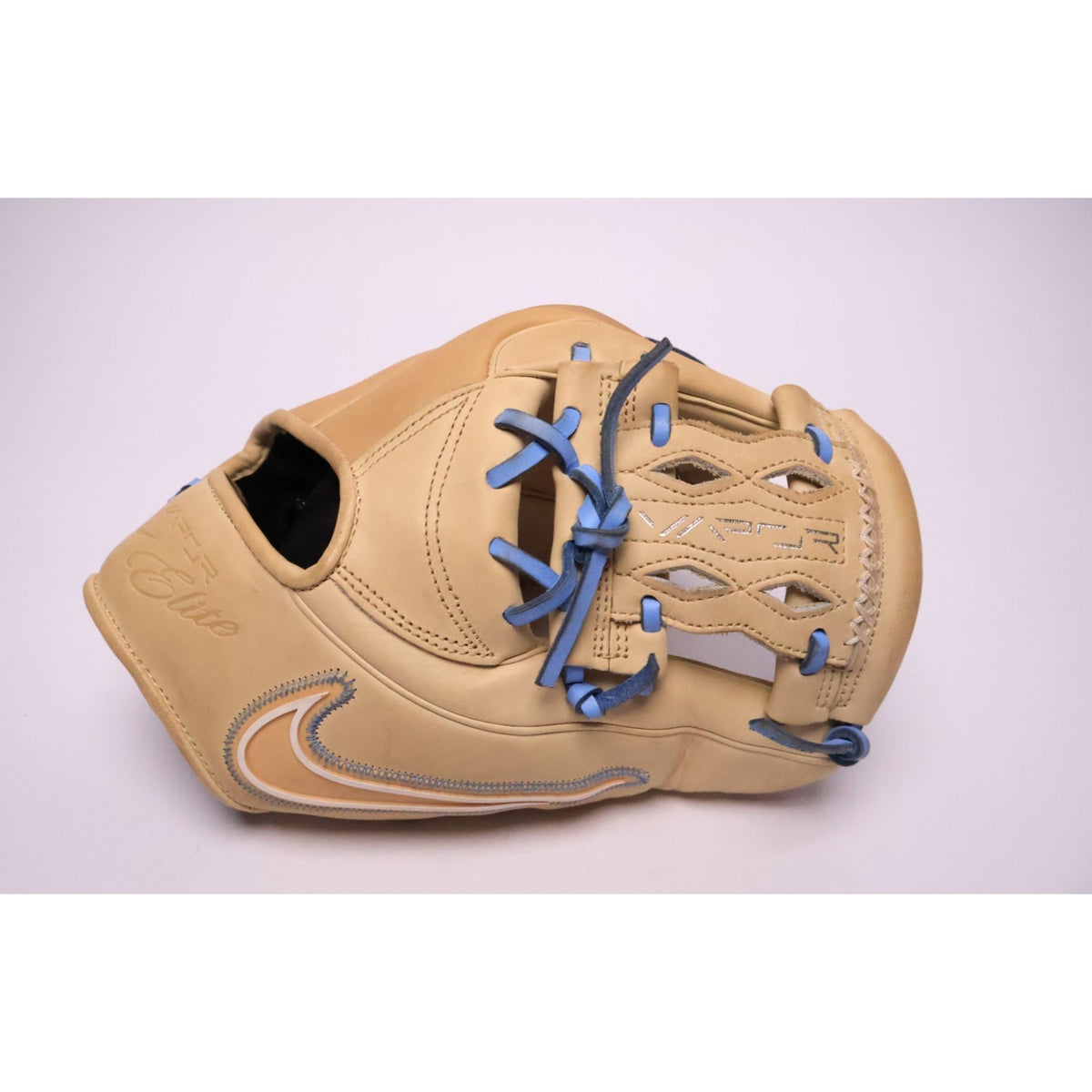 Nike Vapor Elite 11.5” Right Hand Throw Leather Baseball/Softball Glove Tan READ