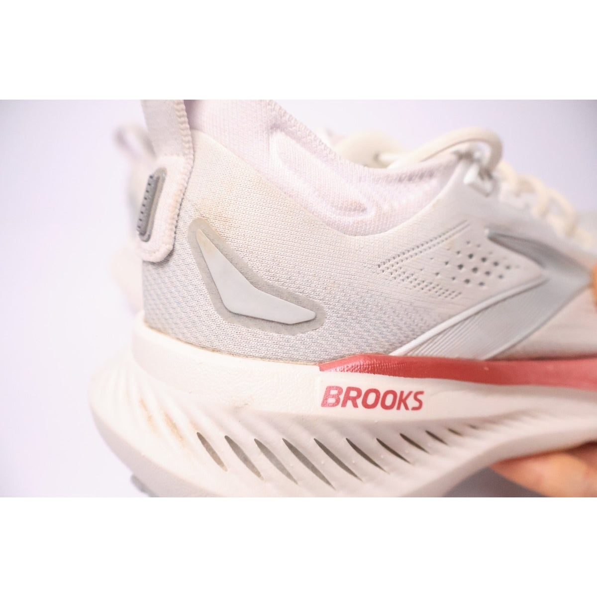 Brooks Glycerin 23 Womens Sz 7.5 White Gray Athletic Running Shoes Sneakers #193