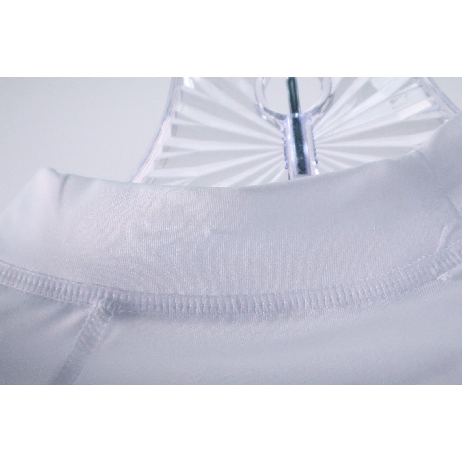 Roxy Whole Hearted White SS Women's Small Rashguard UPF 50+ Fitted Quick Dry