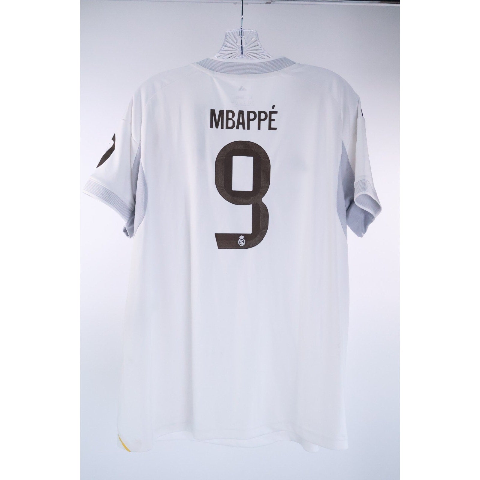 Adidas 2025 Kylian Mbappe #10 Real Madrid Official Jersey Youth Size XL NWT Read