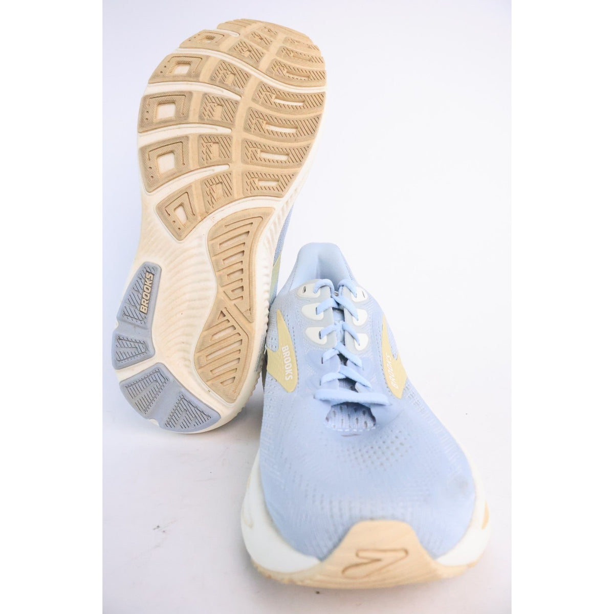 Brooks Ghost 17 Running Shoes, Skyway/Coconut/Sand, Women's Size 9 B #160
