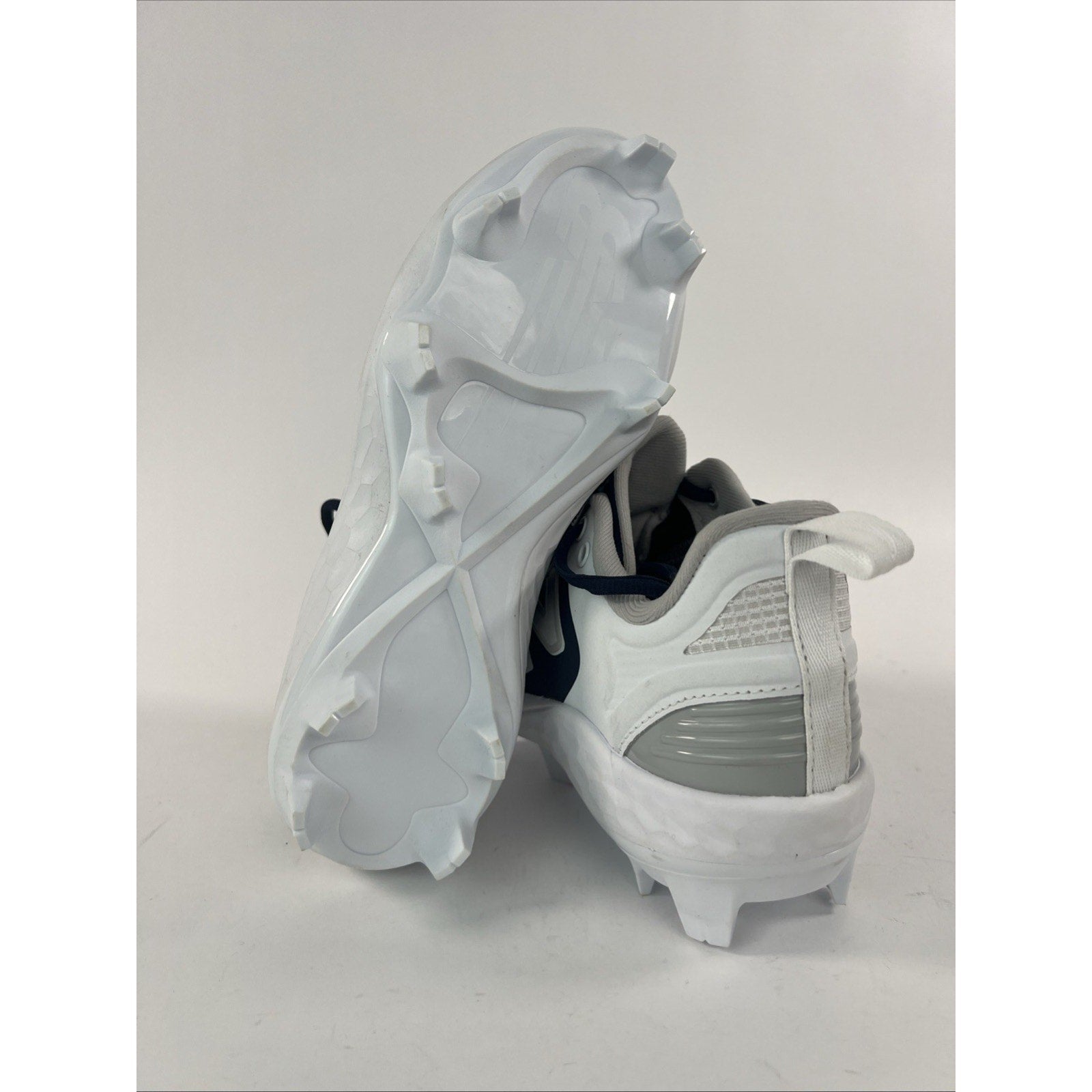 New Balance Fresh Foam Velo V3 Sz W6 / M4.5 Navy/White Cleats Molded SPVELON3