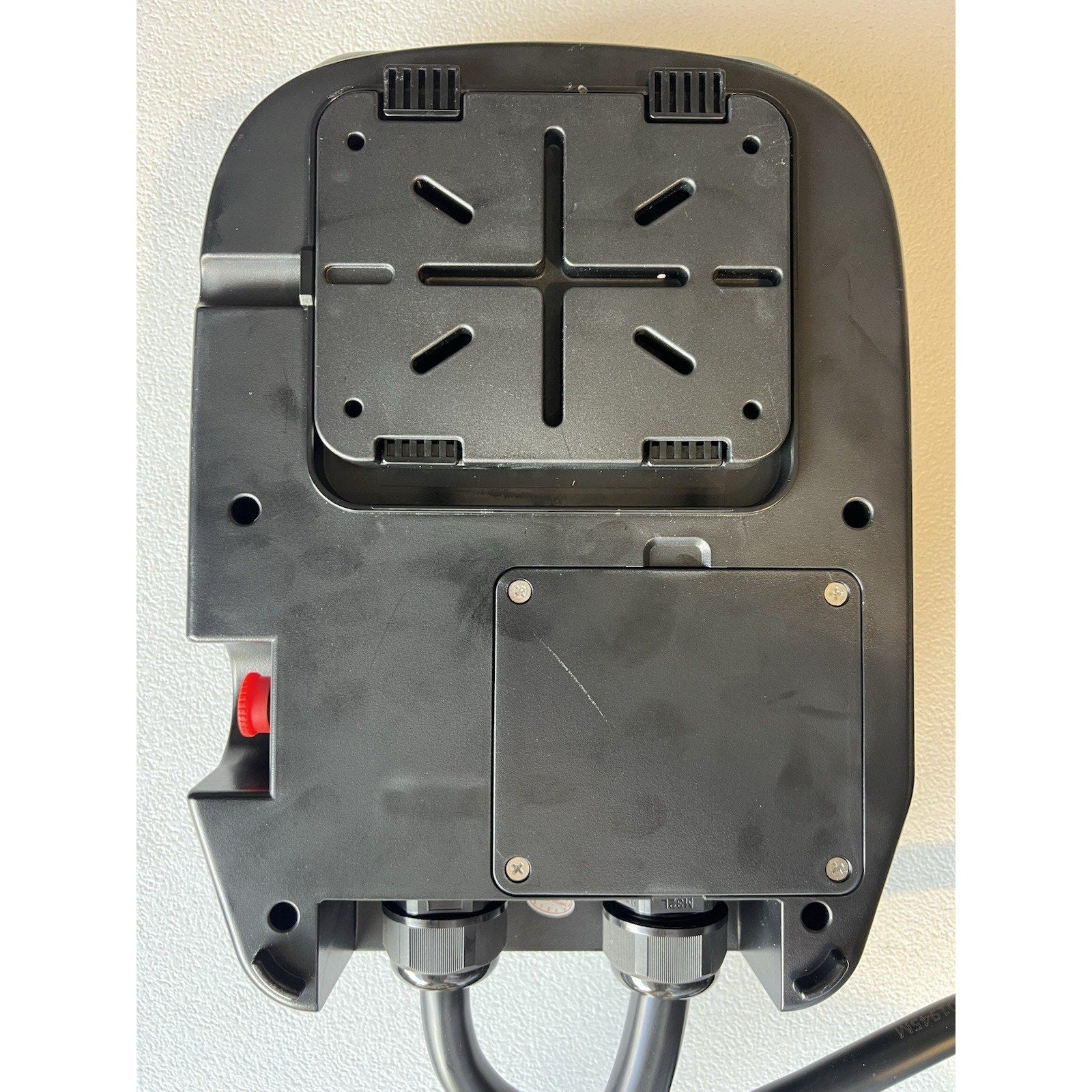 Battery Tender eCharge 40 AMP EV Charger Level 2 Mounted Indoor Outdoor READ