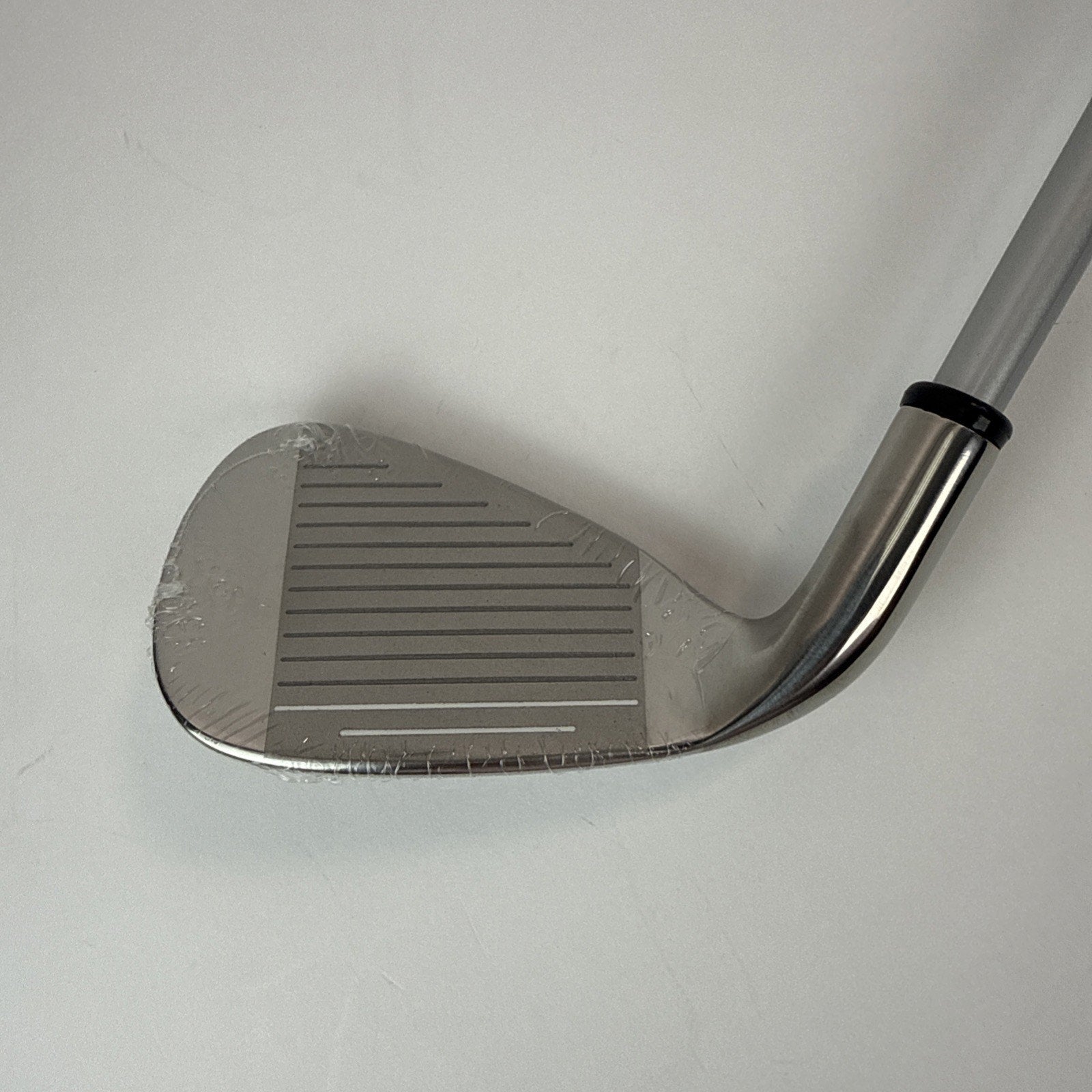 New Strata Ultimate 9 Iron RH W Flex Graphite Shaft INV55