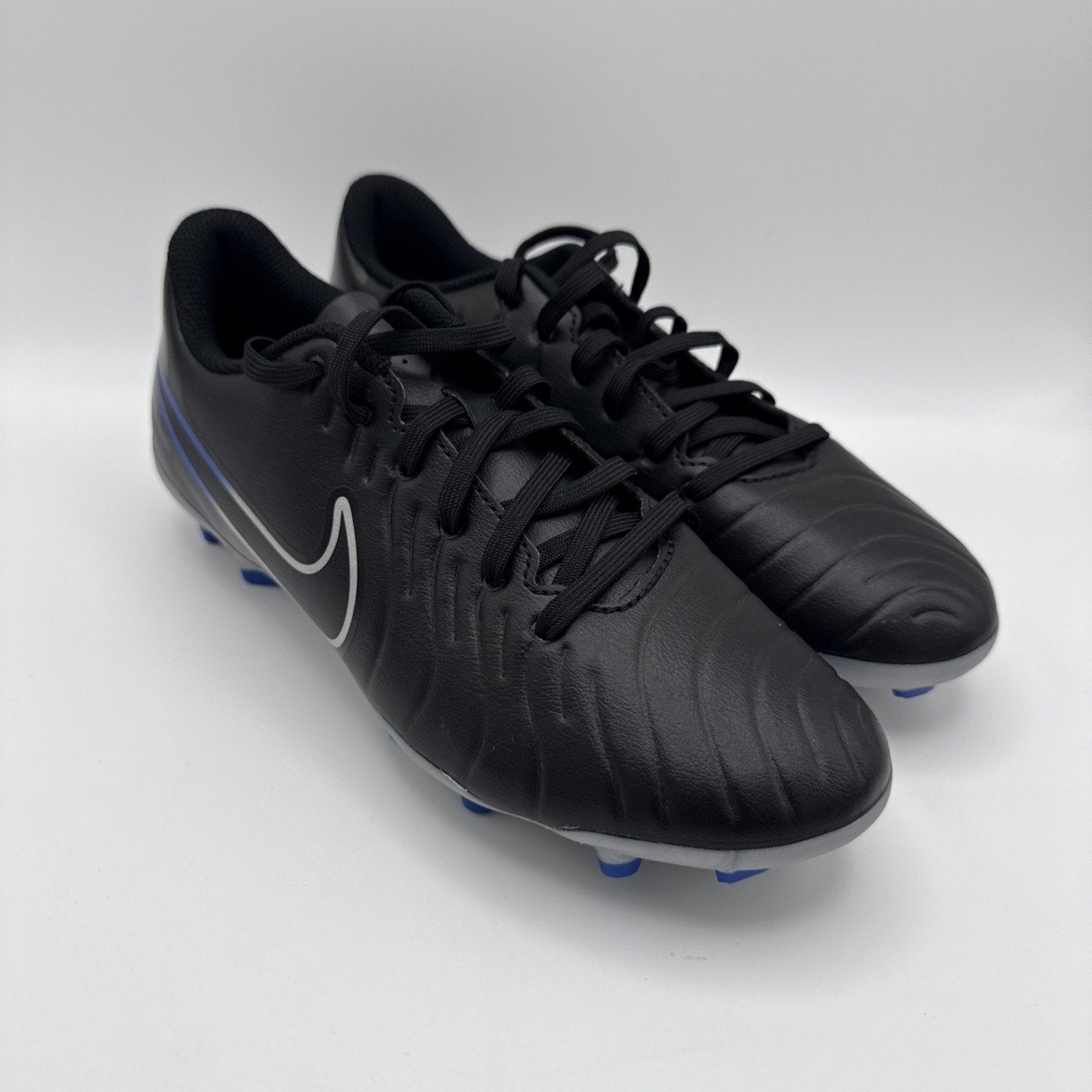 Nike Tiempo Legend 10 Club MG / FG Soccer Cleats Men's Size 5.5 DV4344-040 New