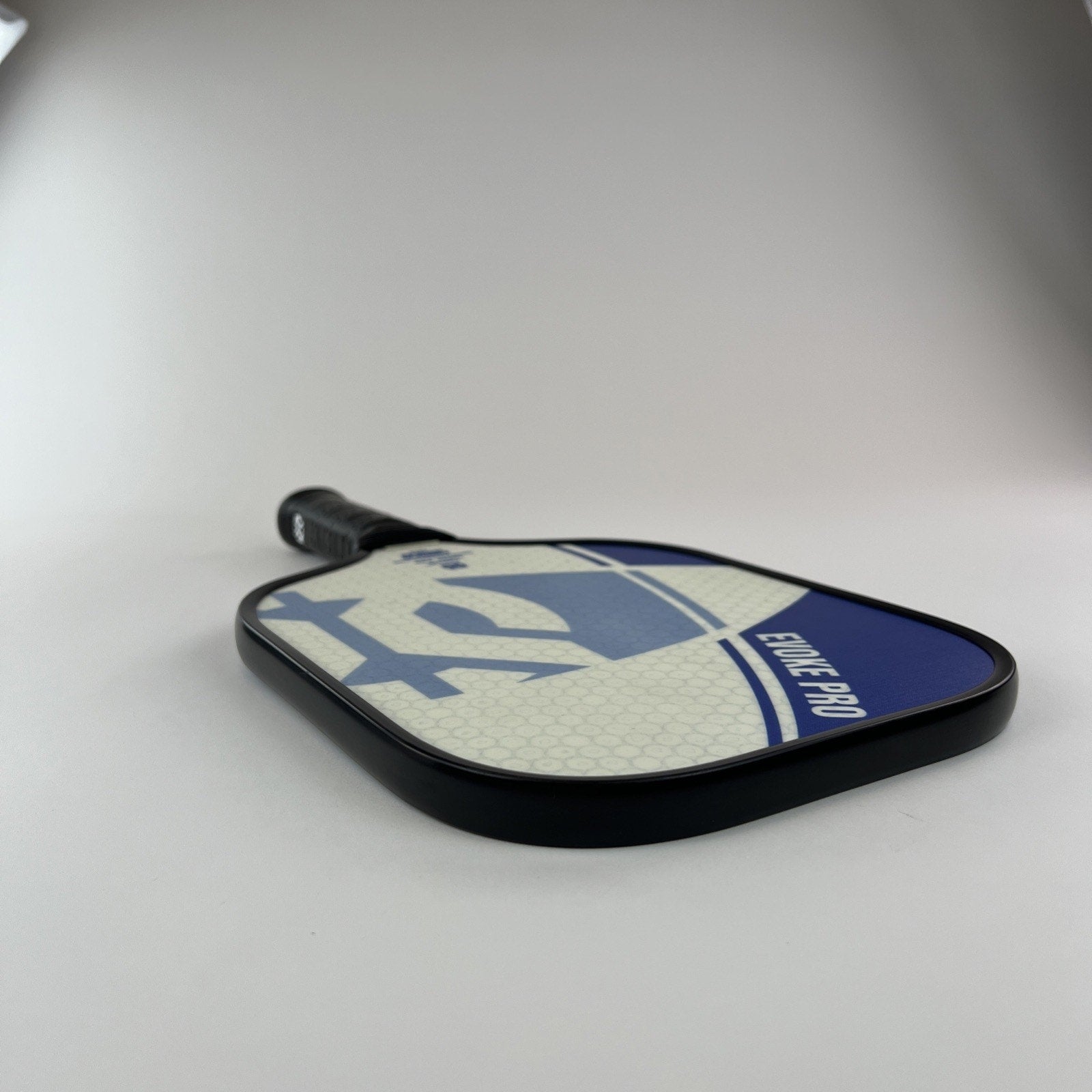 Onix Evoke Pro 16 mm Pickleball Paddle - NEW