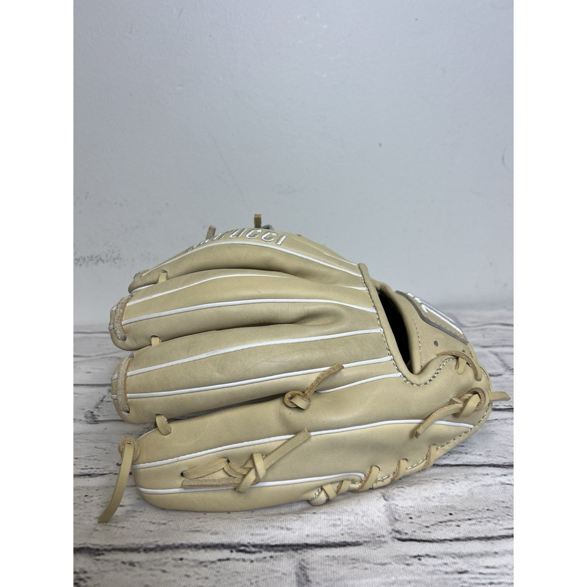 New Other Marucci Ascension 11.25" Infield Baseball Glove RHT Camel
