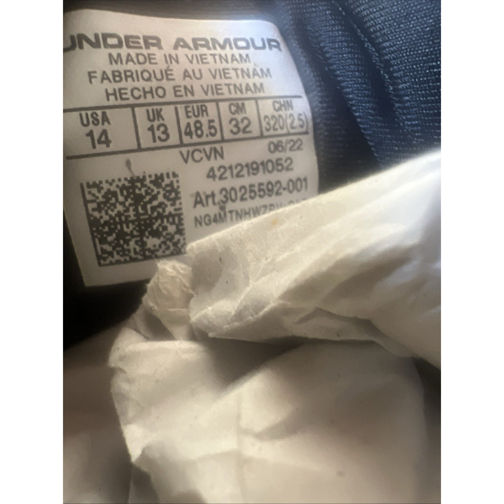 Under Armour Men's Yard Low MT Sz 14 Baseball Softball Cleats 3025592-001 Black