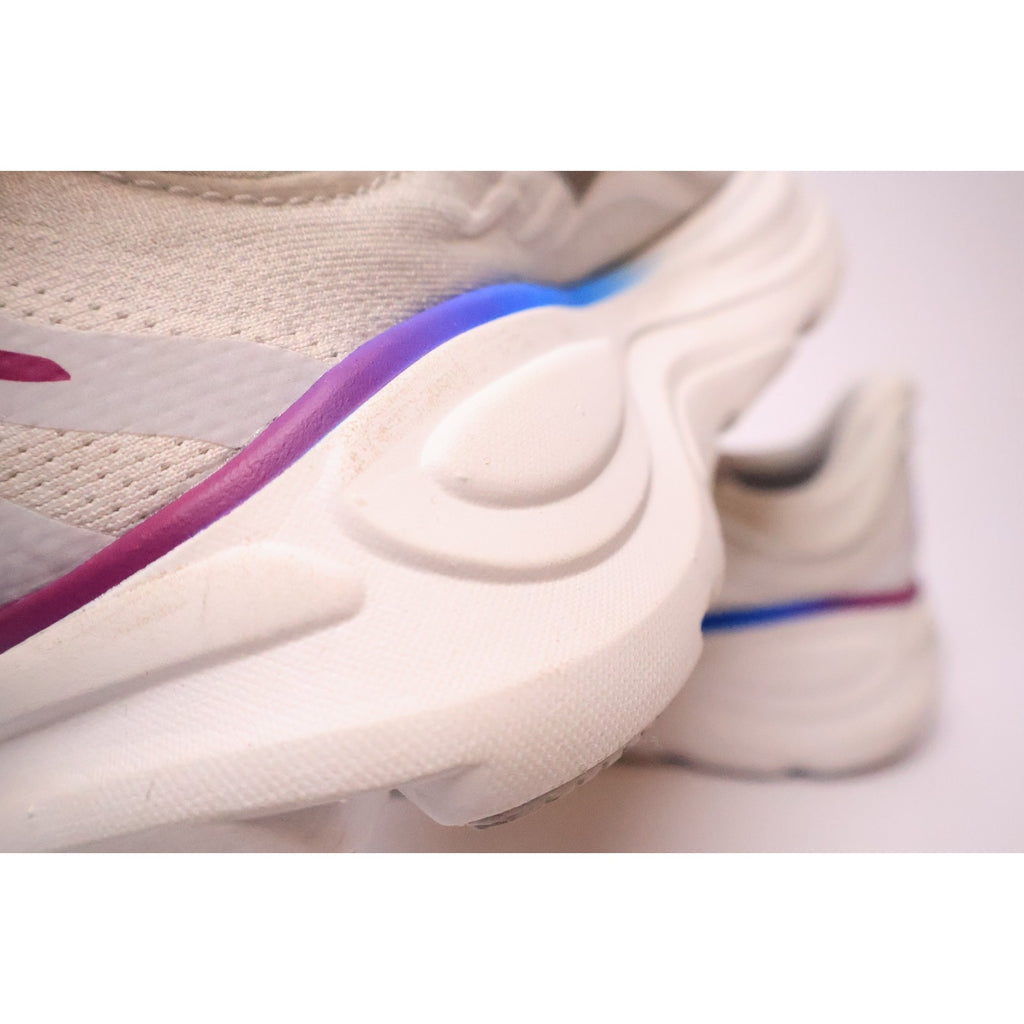 HOKA One One Bondi 9 Wide Light Gray White 1162014 CYWH Women Size 9D #205