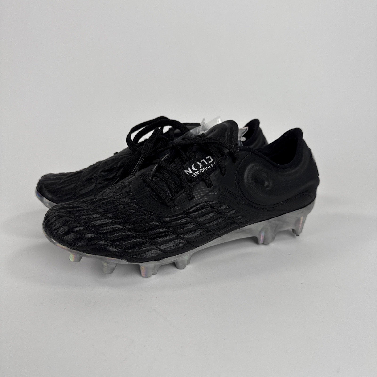 Under Armour Magnetico Clone Soccer Cleats Woman’s 7 Black FG Molded Heel New