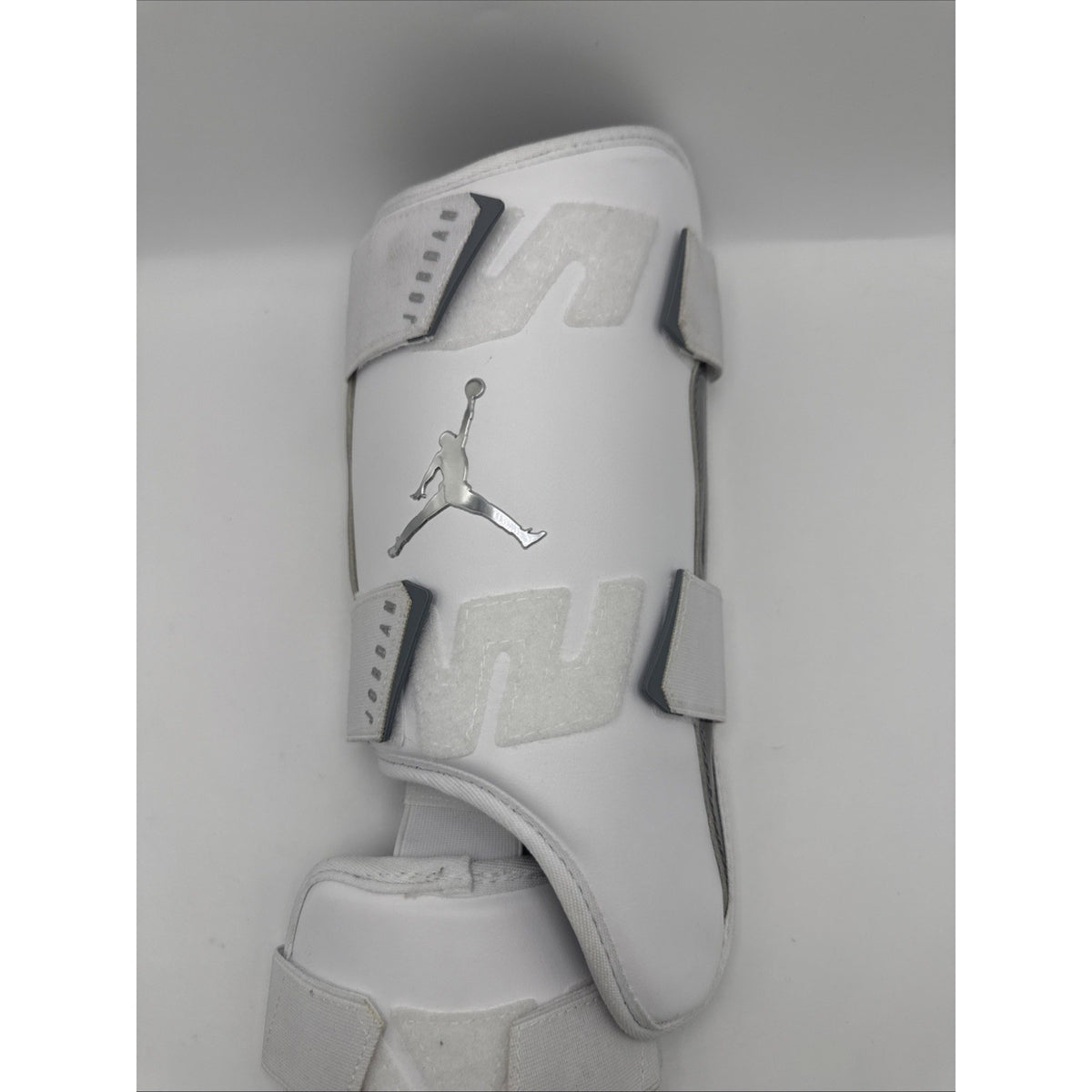 Nike Jordan Fly Batter's Leg Guard Adult OSFM Right White/Metallic Silver