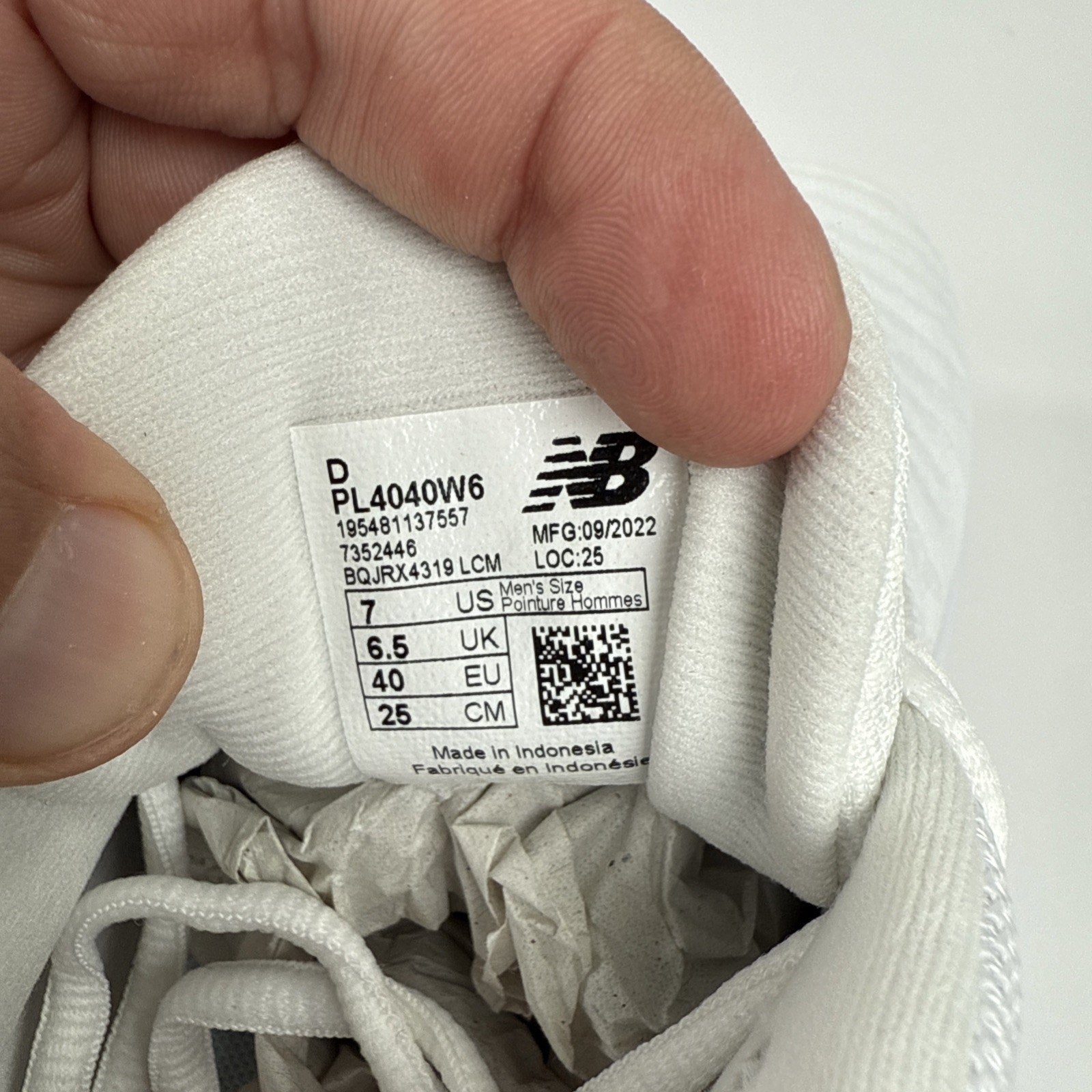 New Balance White FuelCell ,Molded Cleats Men's 7, Baseball Shoes PL4040W6