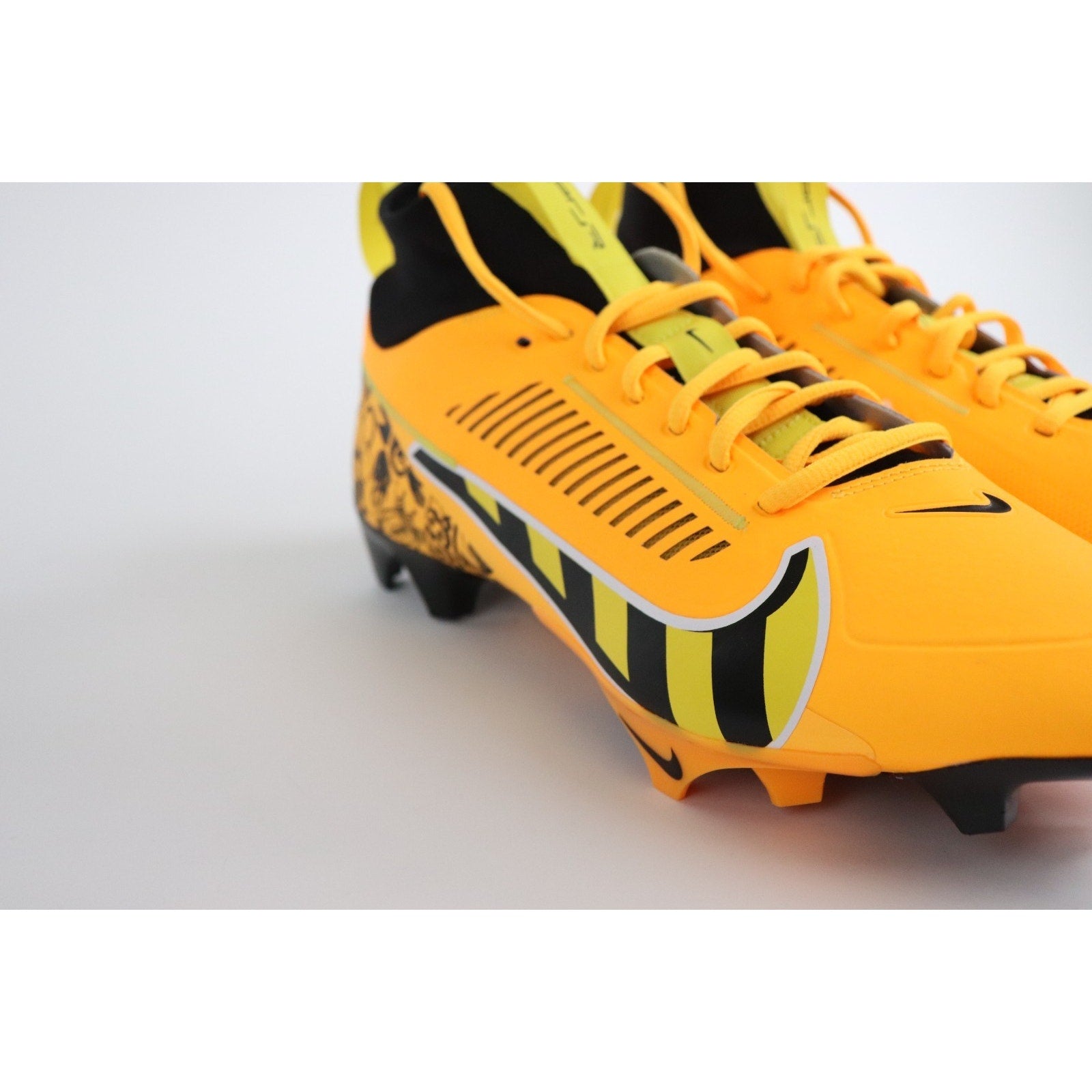 Nike Nike Vapor Edge Pro 360 2 NRG Laser Orange Mens Sizes 11.5 Football Cleats