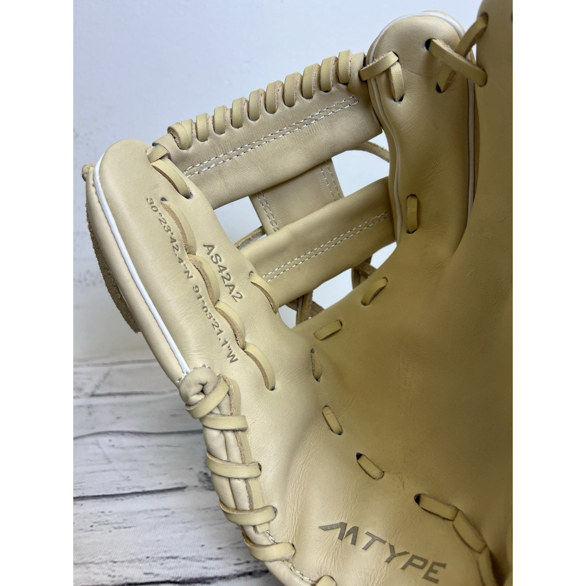 New Other Marucci Ascension 11.25" Infield Baseball Glove RHT Camel